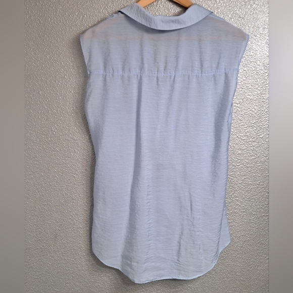 Ellen Tracy Baby Blue Sleeveless Knot Front Blouse Size M - Picture 4 of 7